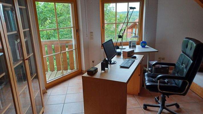 Arbeitszimmer OG