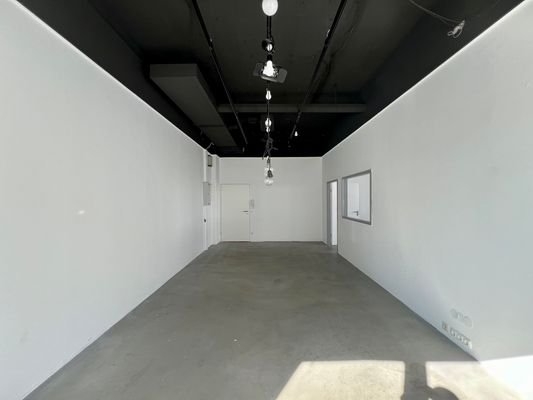 Showroom 1.1.jpg