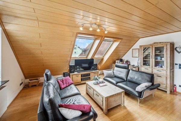 Wohn- Esszimmer Wohnung DG 