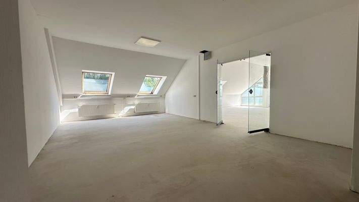 Gewerbeeinheit 5 (Pink)