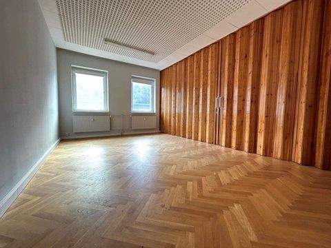 Niederwiesa Halle, Niederwiesa Hallenfläche