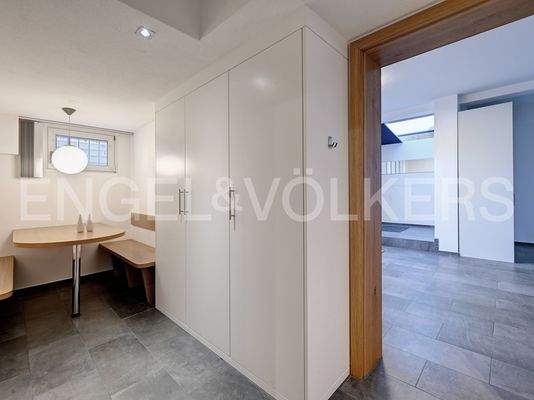 Büro - Essplatz im UG