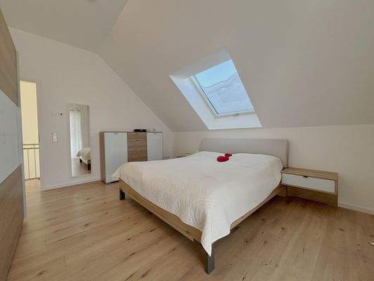 weitere Ansicht vom Schlafzimmer