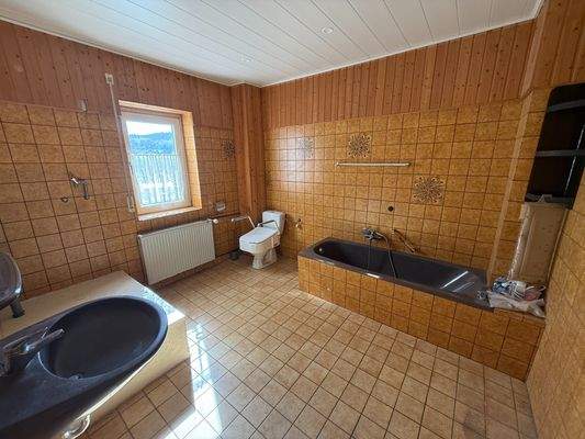 Badezimmer EG