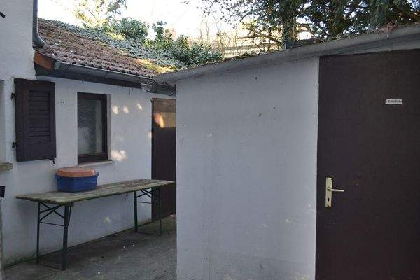 Zusätzliche Nebengebäude