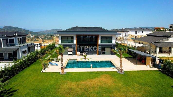 Stylish Detached Villa with Pool in İzmir Foça