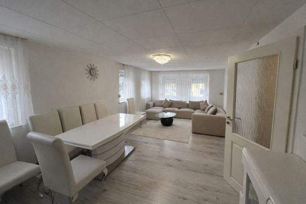 Whg. 2 Wohn-und Essraum (OG)