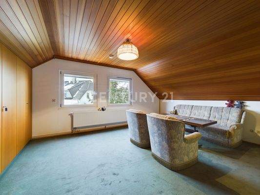 Wohnzimmer im Dachgeschoss