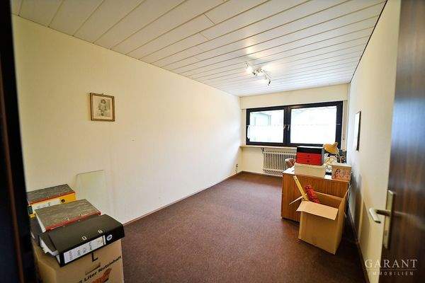 Kind 2 - Arbeitszimmer