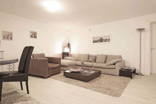 V008-2025_Wohnraum_KG_1