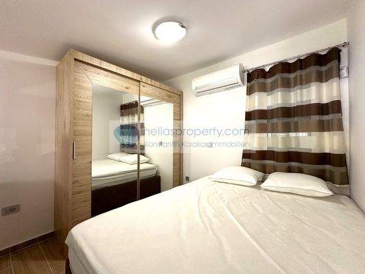 img_13a8a1b7-5920-4d01-8df8-24522362ab42