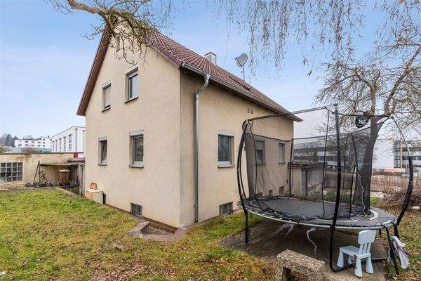 Rückwärtige Ansicht