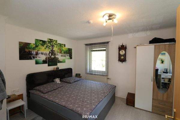 Schlafzimmer Wohnung 2 OG