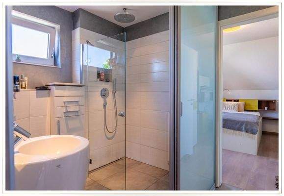 Bad 1 (untere Ebene)