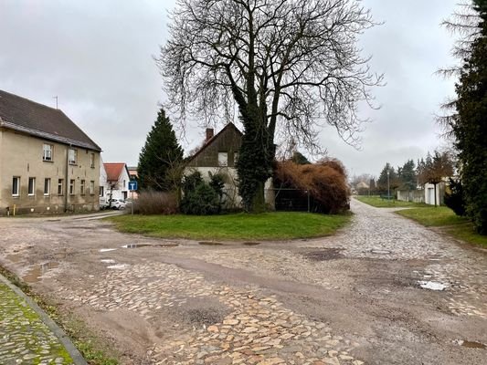 Straßenansicht