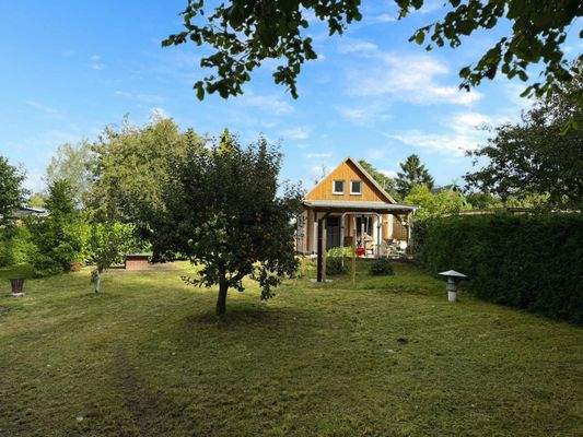 Haus- und Grundstücksansicht