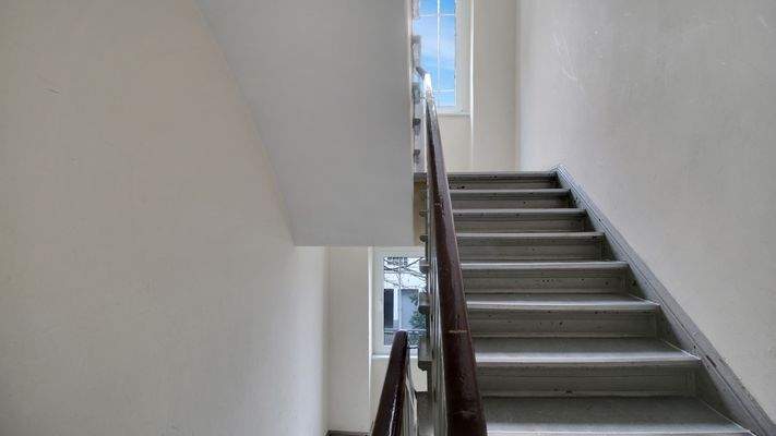 Treppenhaus im Seitenflügel