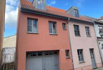 Stadthaus mit Einliegerwohnung