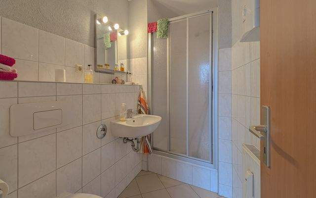 Bad mit Dusche