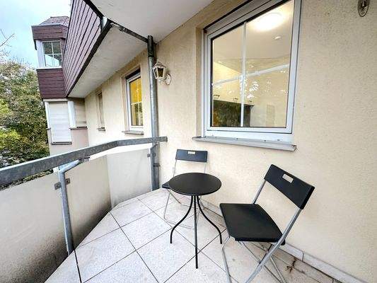 Balkon mit Sitzmöbeln