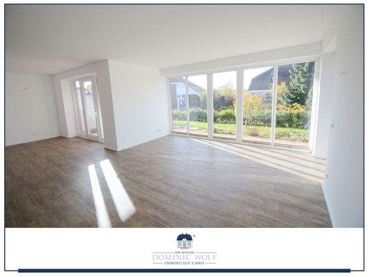 Wohn-/Esszimmer mit Terrassenzugang