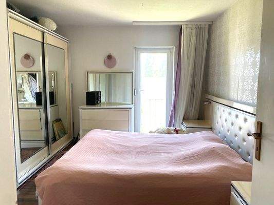 Elternschlafzimmer gen Osten ausgerichtet