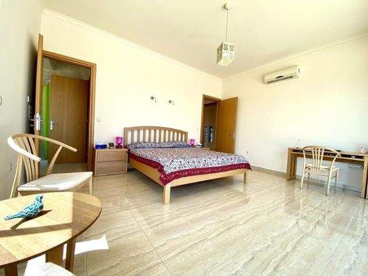 Luxusvilla zum Verkauf in Tsivaras mit Meerblick