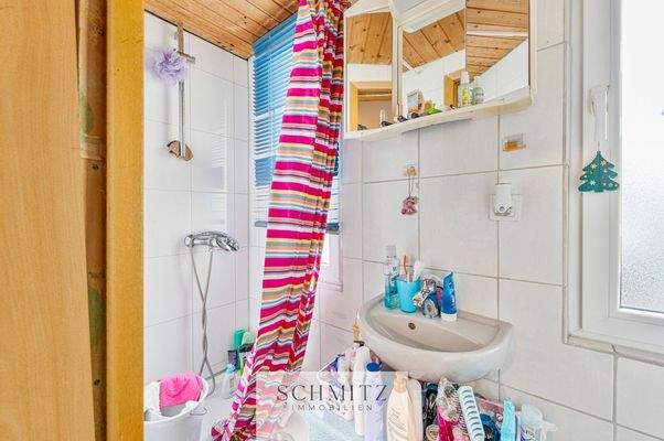 Badezimmer Wohnung 6 (OG)