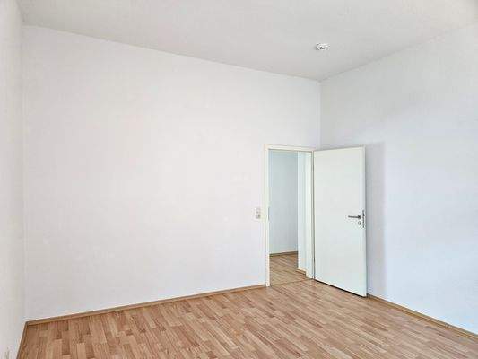 Schlafzimmer, Blick Flur.jpg