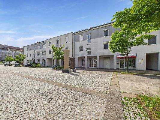 CAM04191G0-PR0038-STILL015