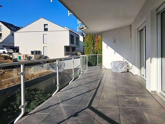 Balkon Wohn- und Essbereich