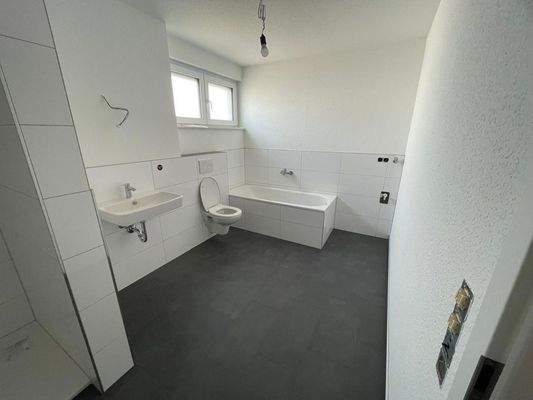 Badezimmer mit Badewanne