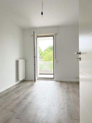 Arbeitszimmer o. Schlafzimmer