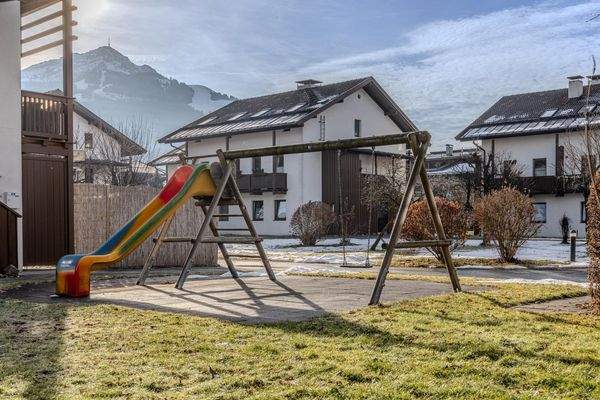 Allgemeiner Kinderspielplatz und Garten