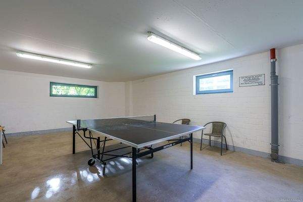 Gemeinschaftlicher Kellerbereich, Tischtennisraum, 