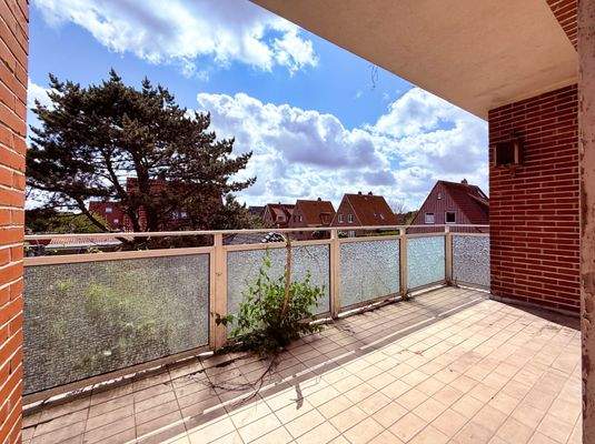 Sonniger Balkon Obergeschoss