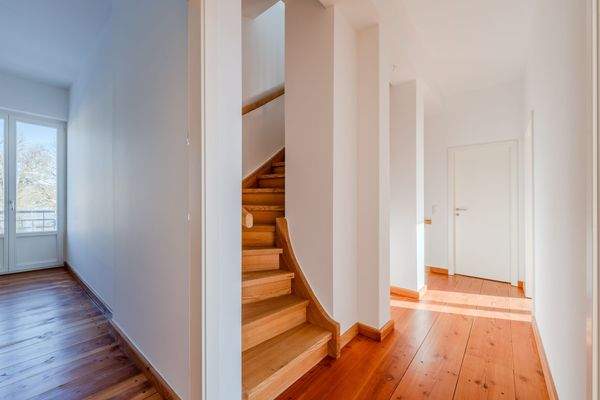 Treppenaufgang zum 2. Obergeschoss