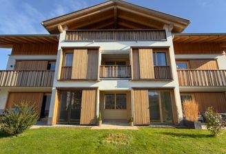 Ansicht Wohnung mit Loggia und Garten