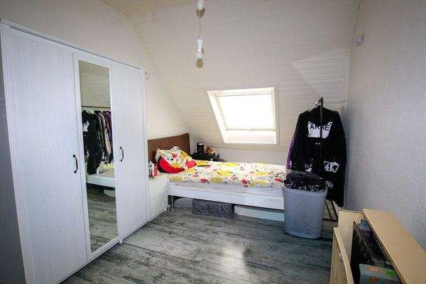 Schlafzimmer 4.OG rechts