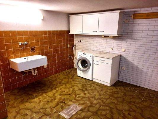 Kellergeschoss - Hauswirtschaftsraum - Ansicht 2