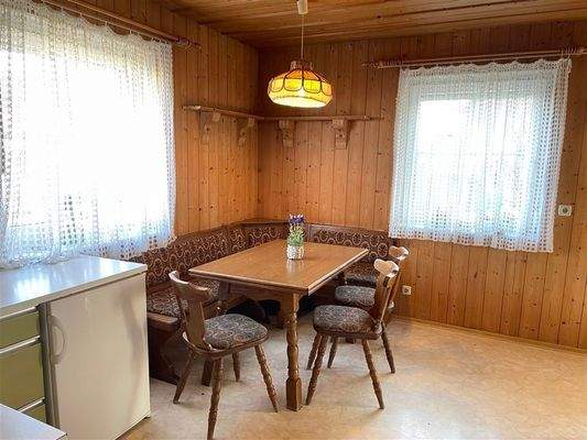 Küche mit Essbereich