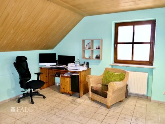 OG: Schlafzimmer 2 von 4