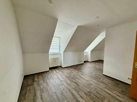 Helles Dachgeschosszimmer