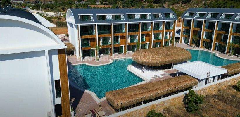 Stylish Flats Within Walking Distance of the Sea in Konakli Alanya
