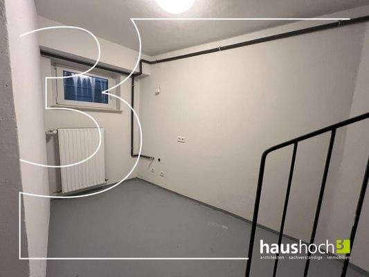 08_KG Vorraum mit Waseranschluss