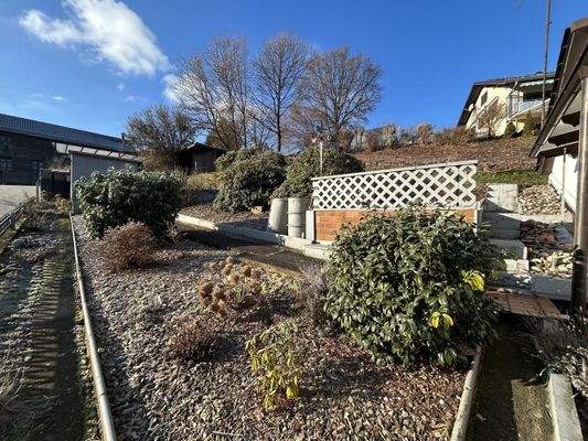 Garten neben dem Haus