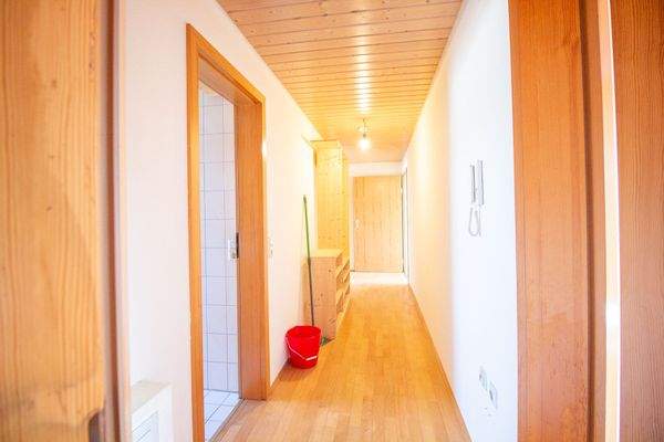 2-5-Zimmer-Wohnung-Ruflingen-Mengen-07