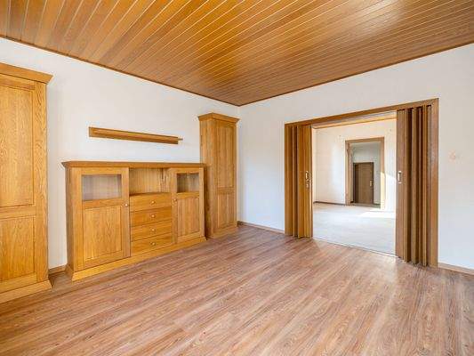 Wohn- und Esszimmer (EG)