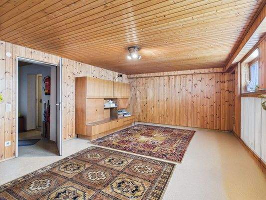 wohnraumähnlicher Hobbyraum im Kellergeschoss