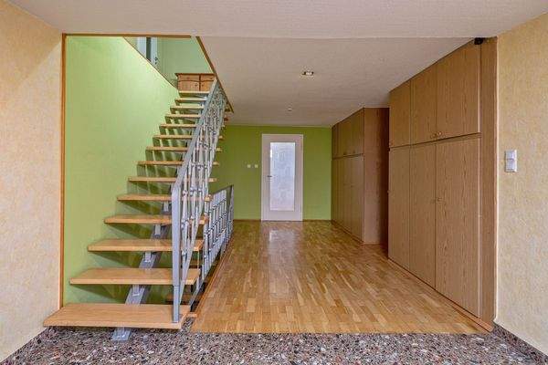 OG - Aufgang zum DG.jpg